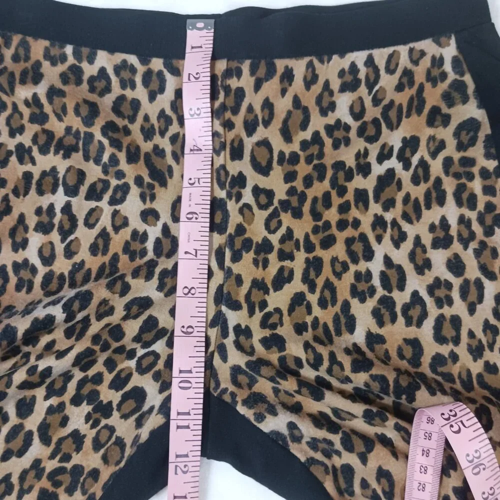 Chico's Animal Print/Black Ponte Legging Pants, Size 1 (Med.) Stretchy Greatness - Picture 9 of 12